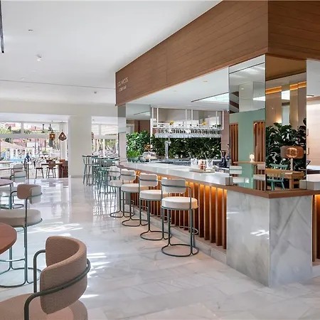 At Melia Zahara فندق ساهارا ذي لوس أتونِس